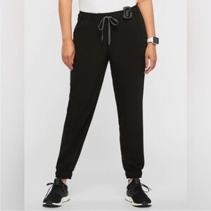 Jaanuu Women’s Essential 5-Pocket Jogger Scrubs